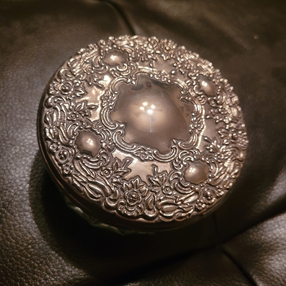 makeup powder container